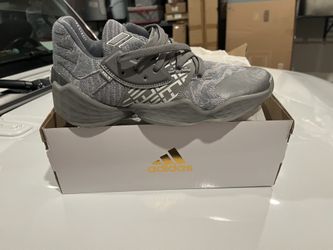Adidas Harden Vol. 4 – Men’s US 8 / EU 41⅓ $40