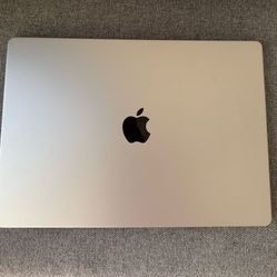 Apple - MacBook Pro 16" Laptop - M2 Pro chip - 16GB Memory - 512GB SSD - Silver