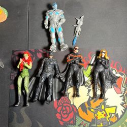 McFarlane DC Multiverse Batman and Robin BAF 4pk