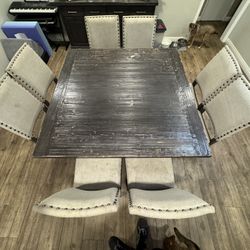 Square Dining Table - living Spaces