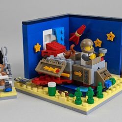 Lego Cosmic Cardboard Adventures Set # 40533 