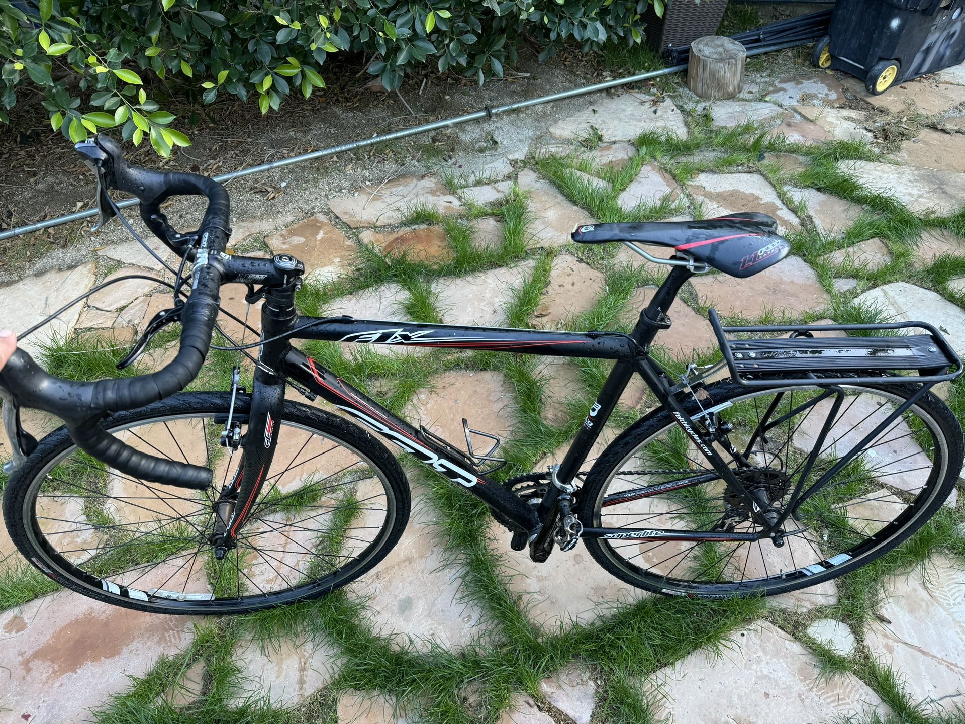 Felt-Superlite W/carbon Fiber Fork Bike