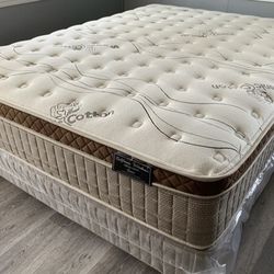 Queen Organic Cloud Edition Europillow Top 12inch Mattress And Boxspring!!
