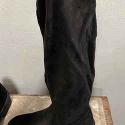 Women’s Boots Size 8