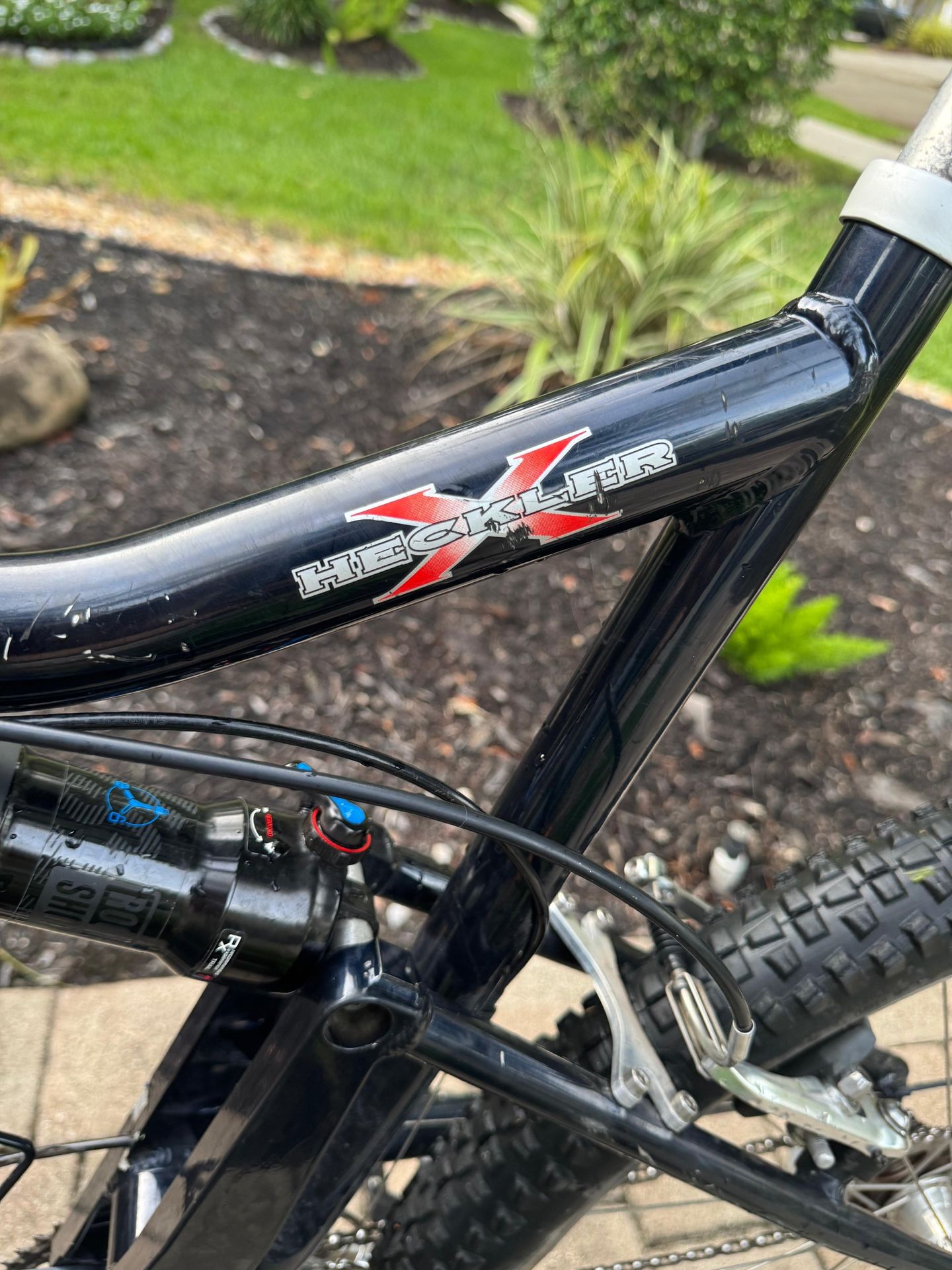 used Santa Cruz heckler x