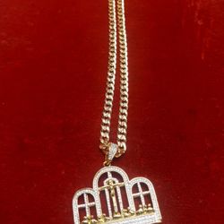 14k Solid Gold  Last supper Chain 