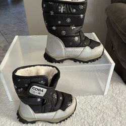 Boots Kids Snow ⛄️ Size 9
