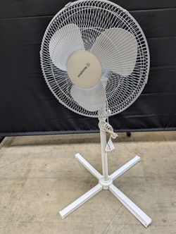 Westinghouse White Pedestal Stand Fan