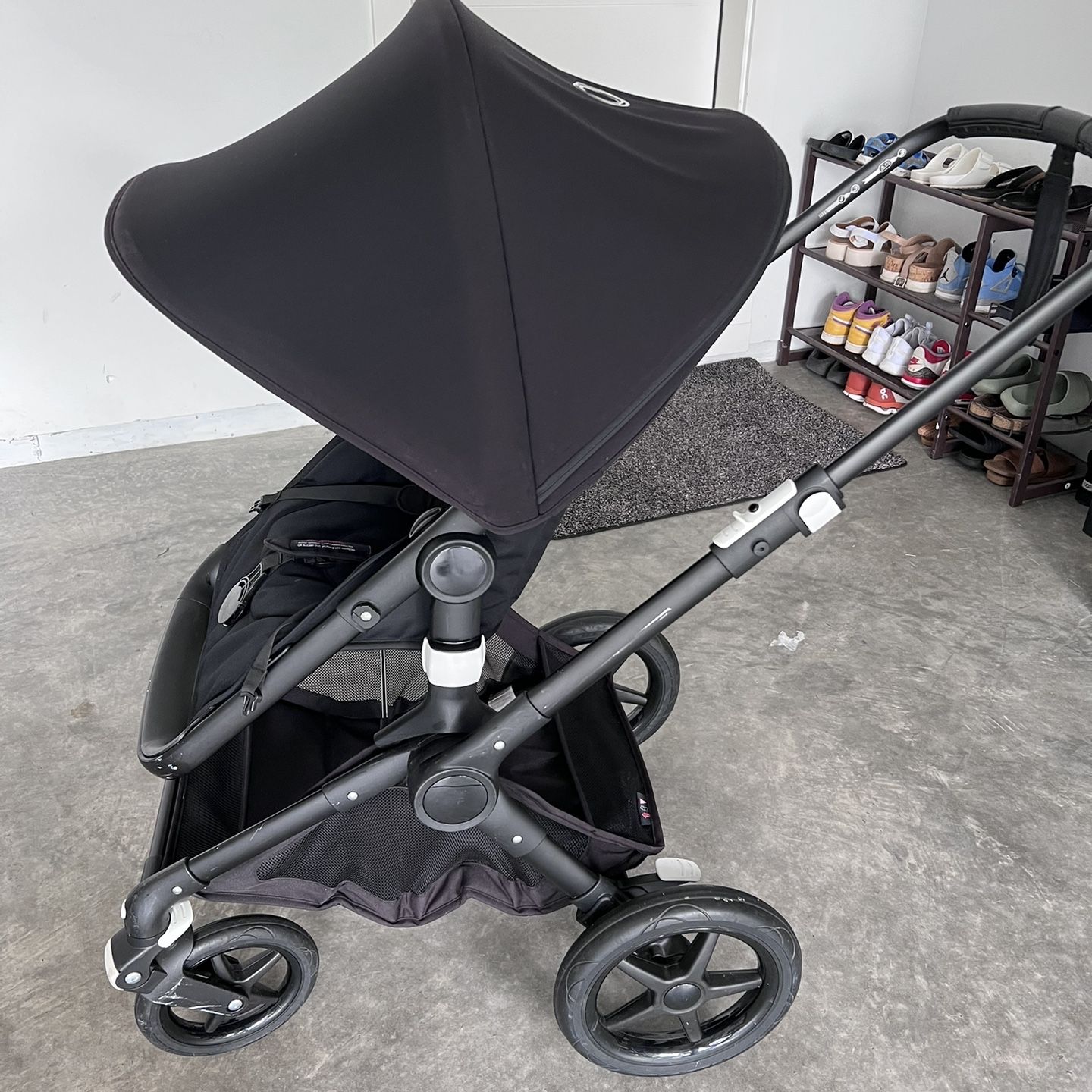 evenflo infant car seat carrier Pivot NXT Travel System with LiteMax NXT (Latte Tan) GHcatalog friendly textile made from Model:XSS76MF Safety First: Kinoshita students
