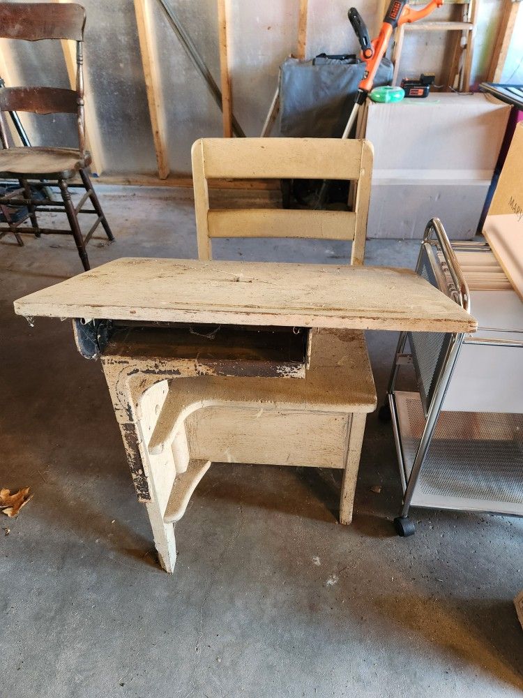 Vintage 1950's-60's Solid Wood School Seat/Desk