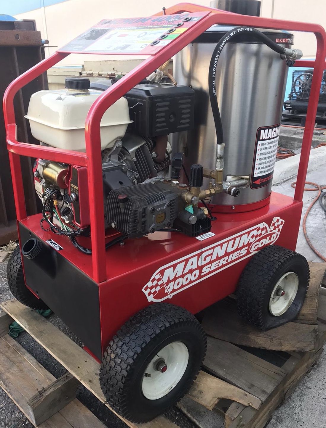 Magnum 4000 Pressure Washer