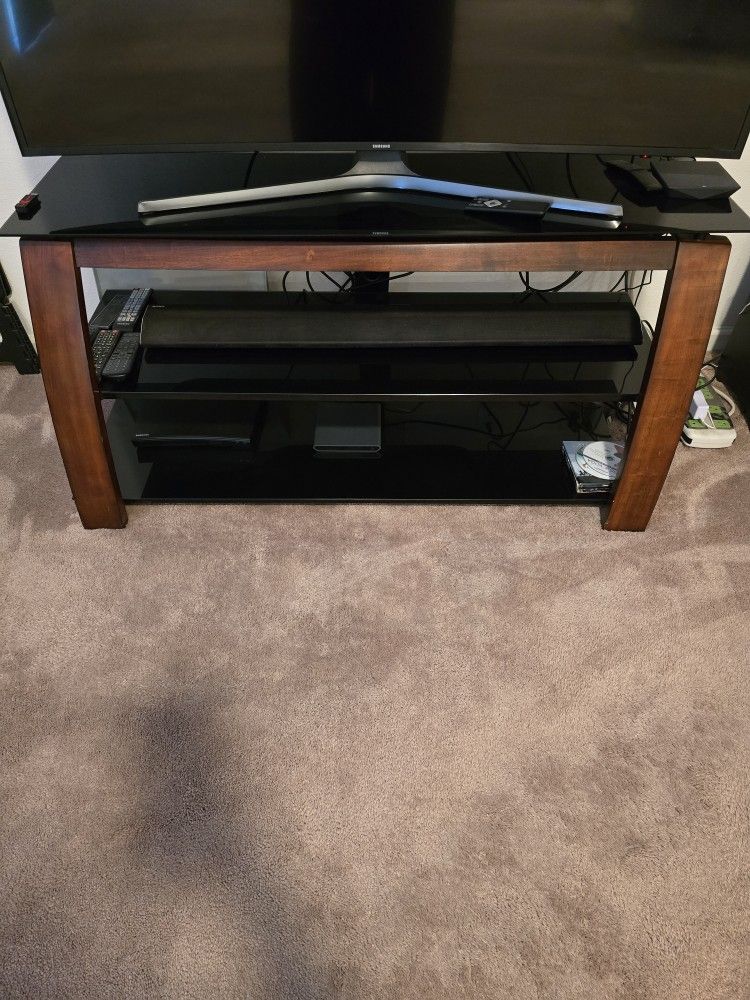 TV Stand and 2 End Tables. Pickup Only