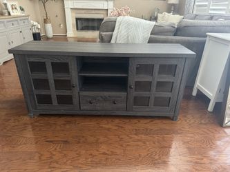 Gray Entertainment Center