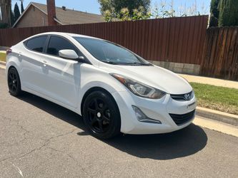 2016 Hyundai Elantra Excellent Gas Saver