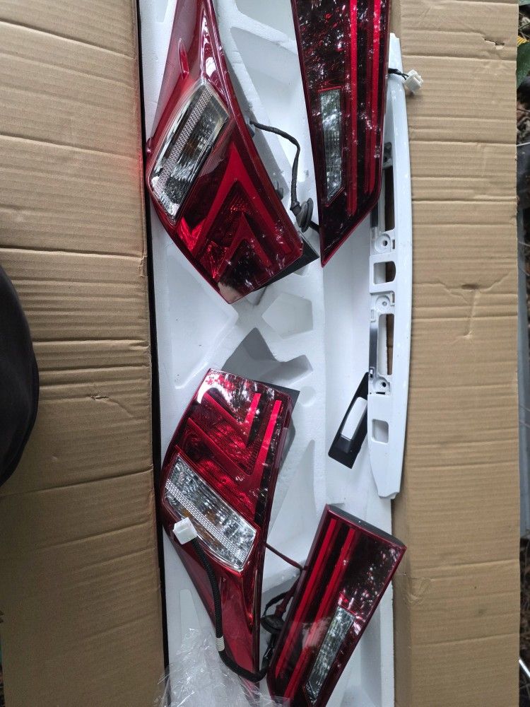 2015 Is250 F Sport Taillights 
