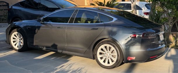 2017 Tesla Model S