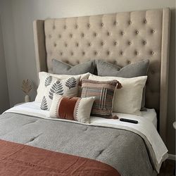 Queen Bedfram/ Bed Panel