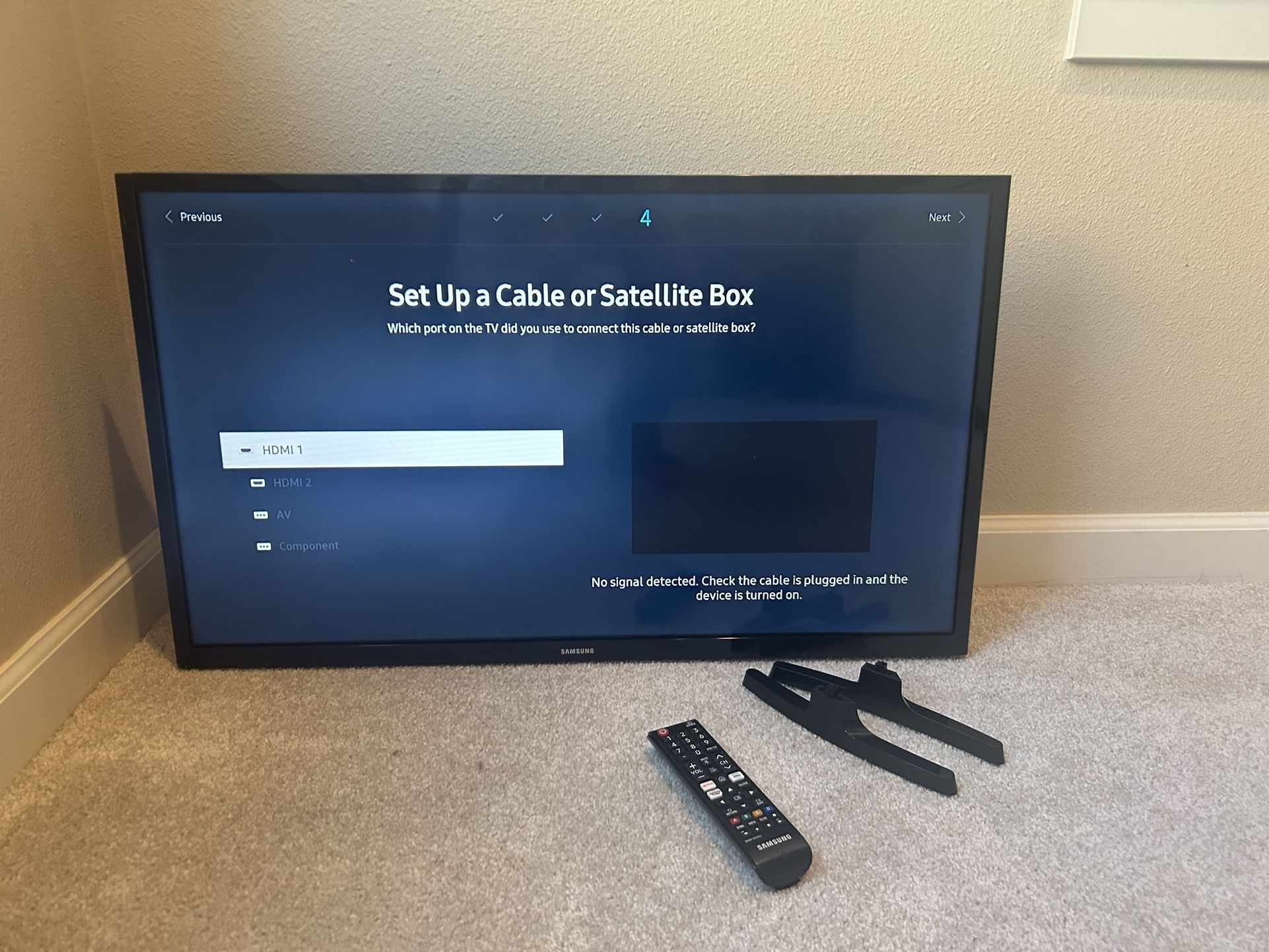 Samsung 32” TV Brand New