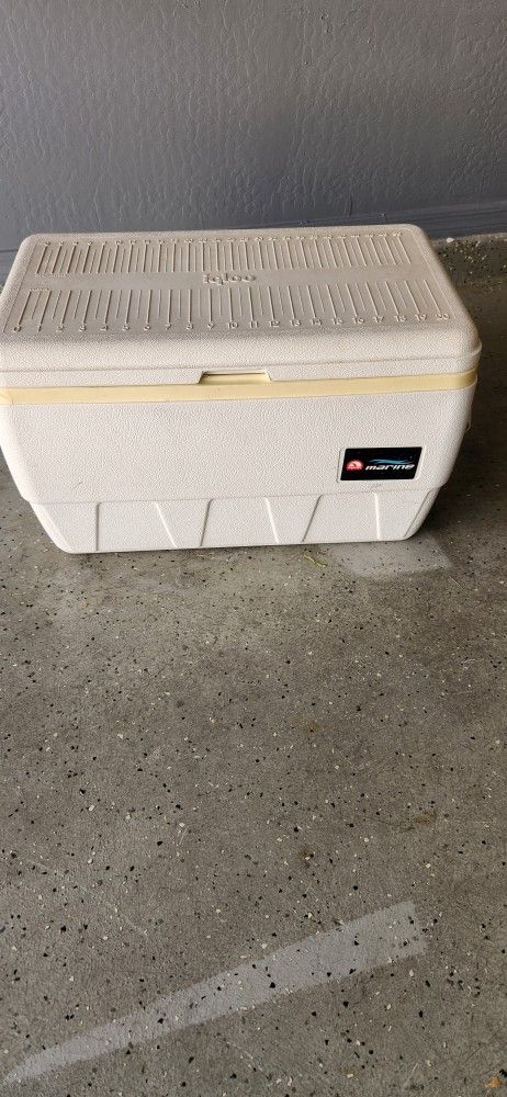Marine Ice Chest