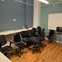 Office Chairs And Desk 