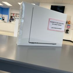 Apple MacBook Air 13 Inch M2 2022 New - PAYMENTS AVAILABLE NO CREDIT NEEDED