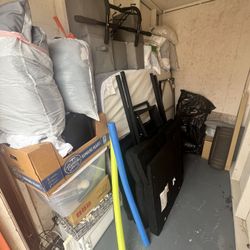 Airbnb Storage Sale