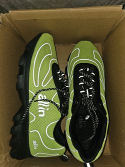  Tennis Sneakers 