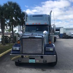 2006 Freightliner Classic XL