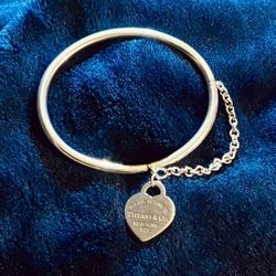 Authentic Tiffany & Co "Return To Tiffany" Bangle Heart Tag Silver Bracelet (500 Or Best Offer/Worth 7-800 Retail/Read Description & See Photos)