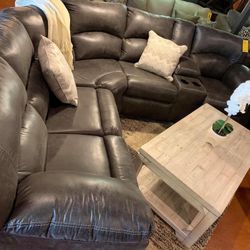 Tambo Pewter Reclining Sectional /couch /Living room set 