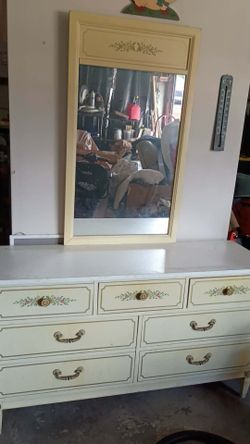 Dresser