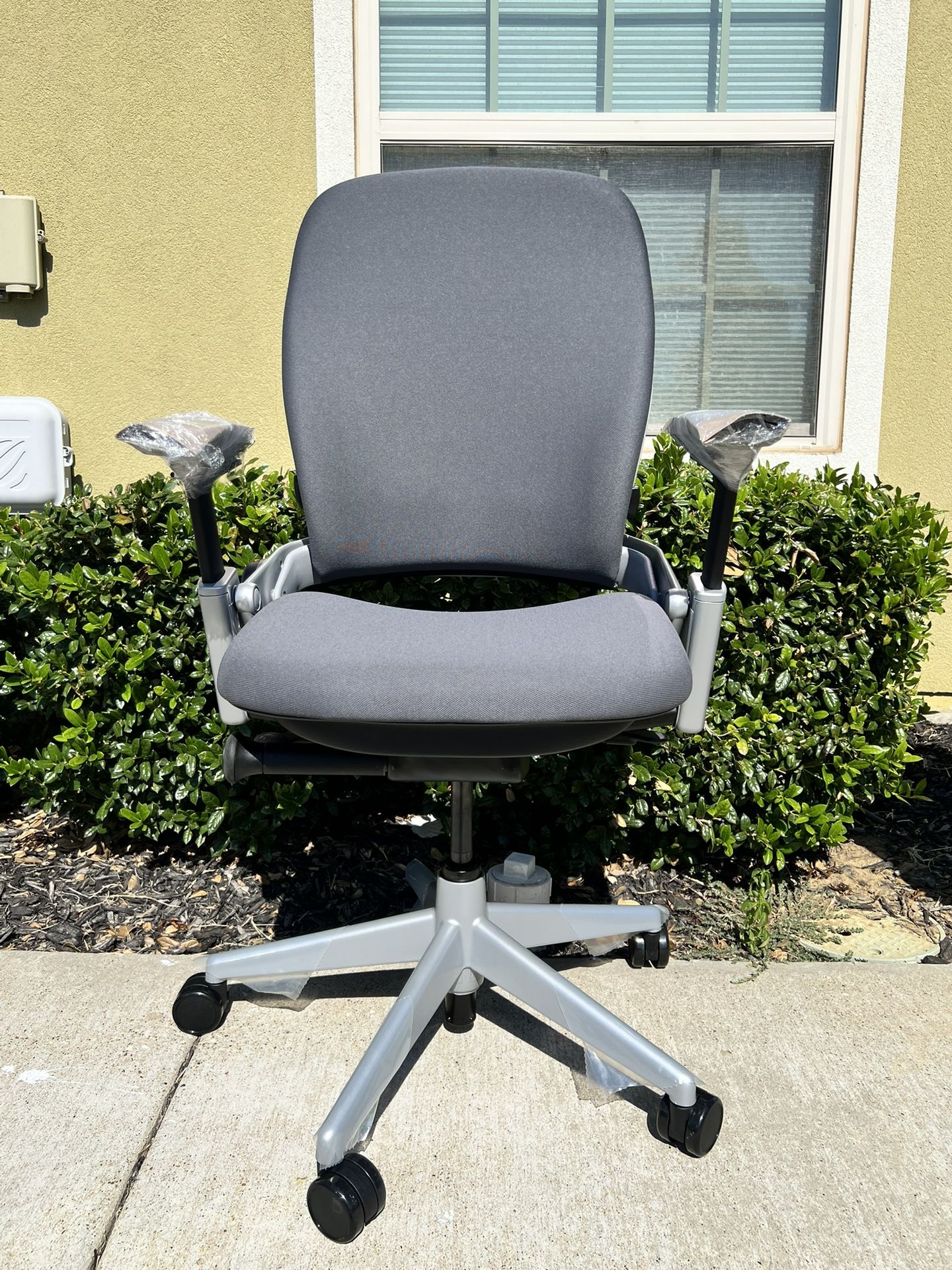 Brand New Steelcase Leap V2 Office Chair /fully Loaded