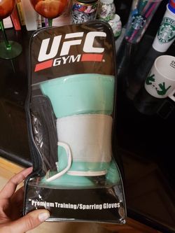 UFC Boxing gloves 16oz