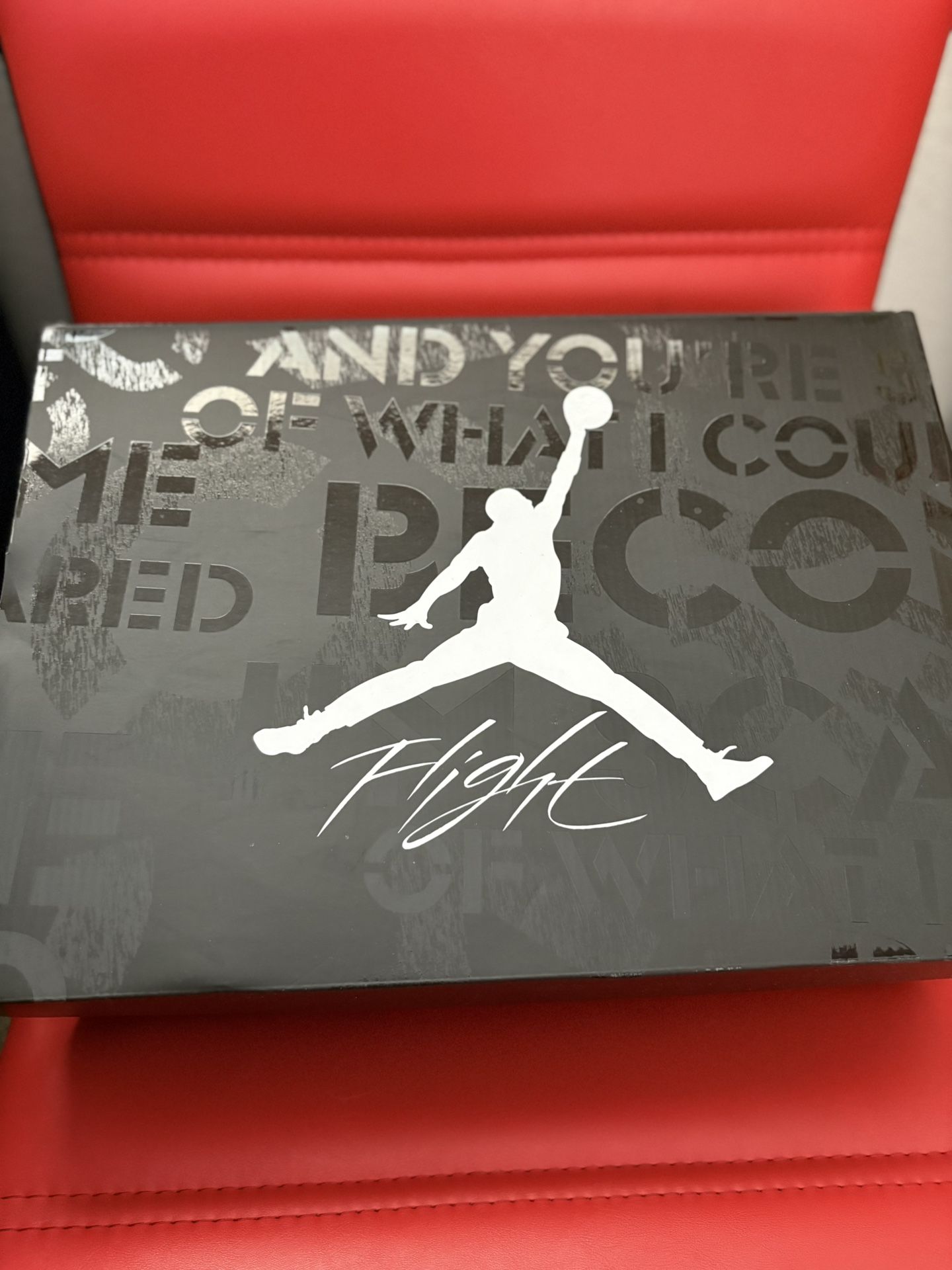 Jordan 4 Retro ‘Fear’ 24