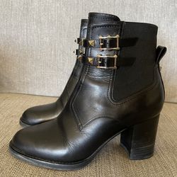 Valentino Women’s Booties Size 35 1/2 (US 5.5)