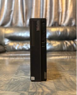 Lenovo Thinkcentre M70s SFF Core i5 10th gen 16GB RAM 256GB SSD Windows 11 desktop computer