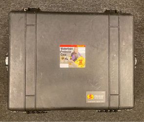 Pelican 1610 Waterproof Hard Rolling Equipment Case w/ Custom Foam Insert