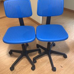 Office chairs with wheels 