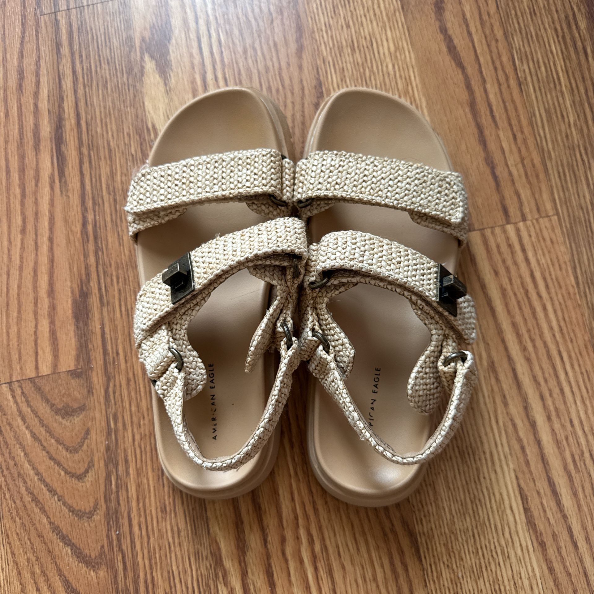 American Eagle Sandals 
