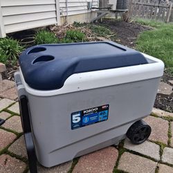 Igloo Rolling cooler