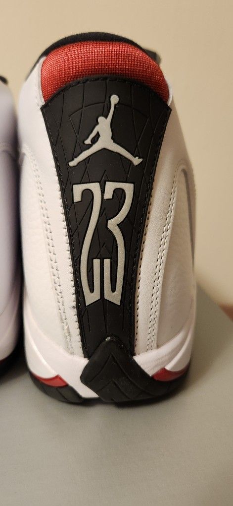 Jordan 14 Black Toe 2024