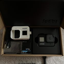 Gopro Hero 8 Black (Bundle)