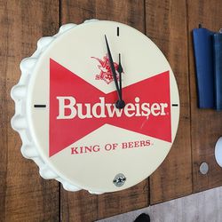 Vintage Budweiser Cap Clock