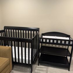 Baby Crib & Changing Table (Like New)