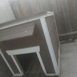 Dog House 