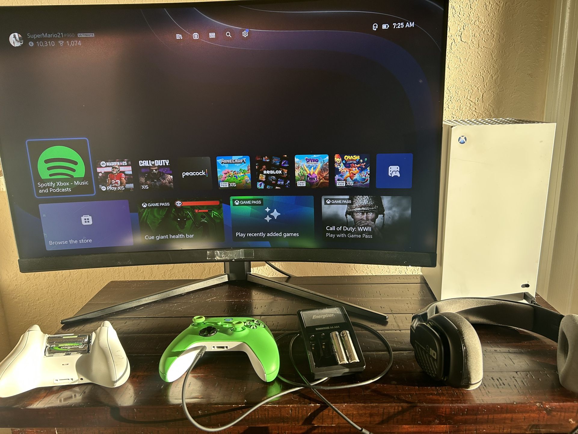 Xbox Series X Plus monitor and Extras $600 OBO
