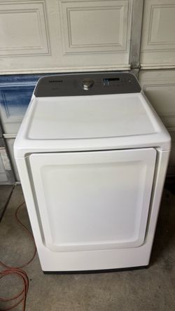 Nice Samsung Gas Dryer , Free Delivery 🚚 And Installation,3 Months Of Warranty.