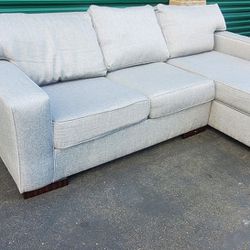 Sectional Couch Macy's ,( Free Delivery )🤗