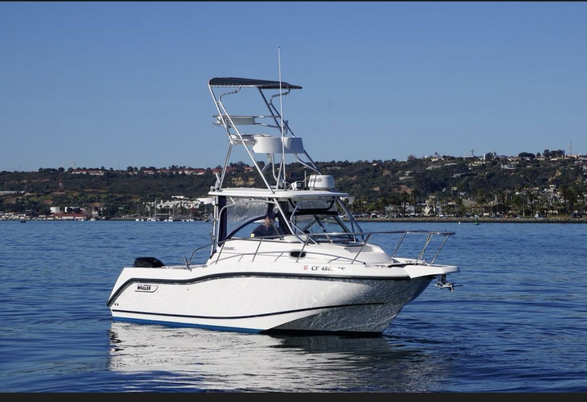 Boston Whaler 255 Conquest