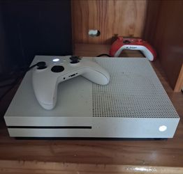 Xbox One S + Controller and Cords